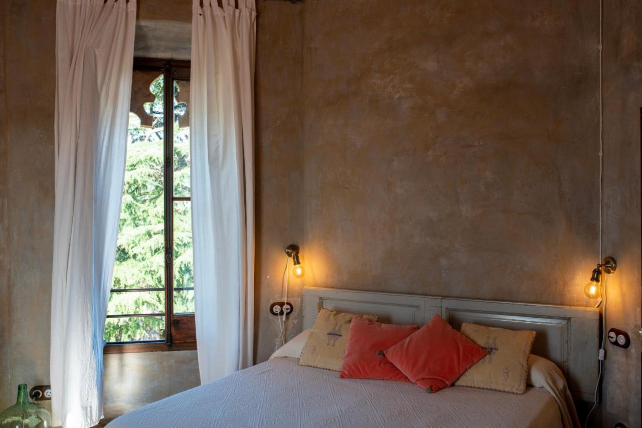 Ca N'Heras Guest House Canet de Adri Екстериор снимка