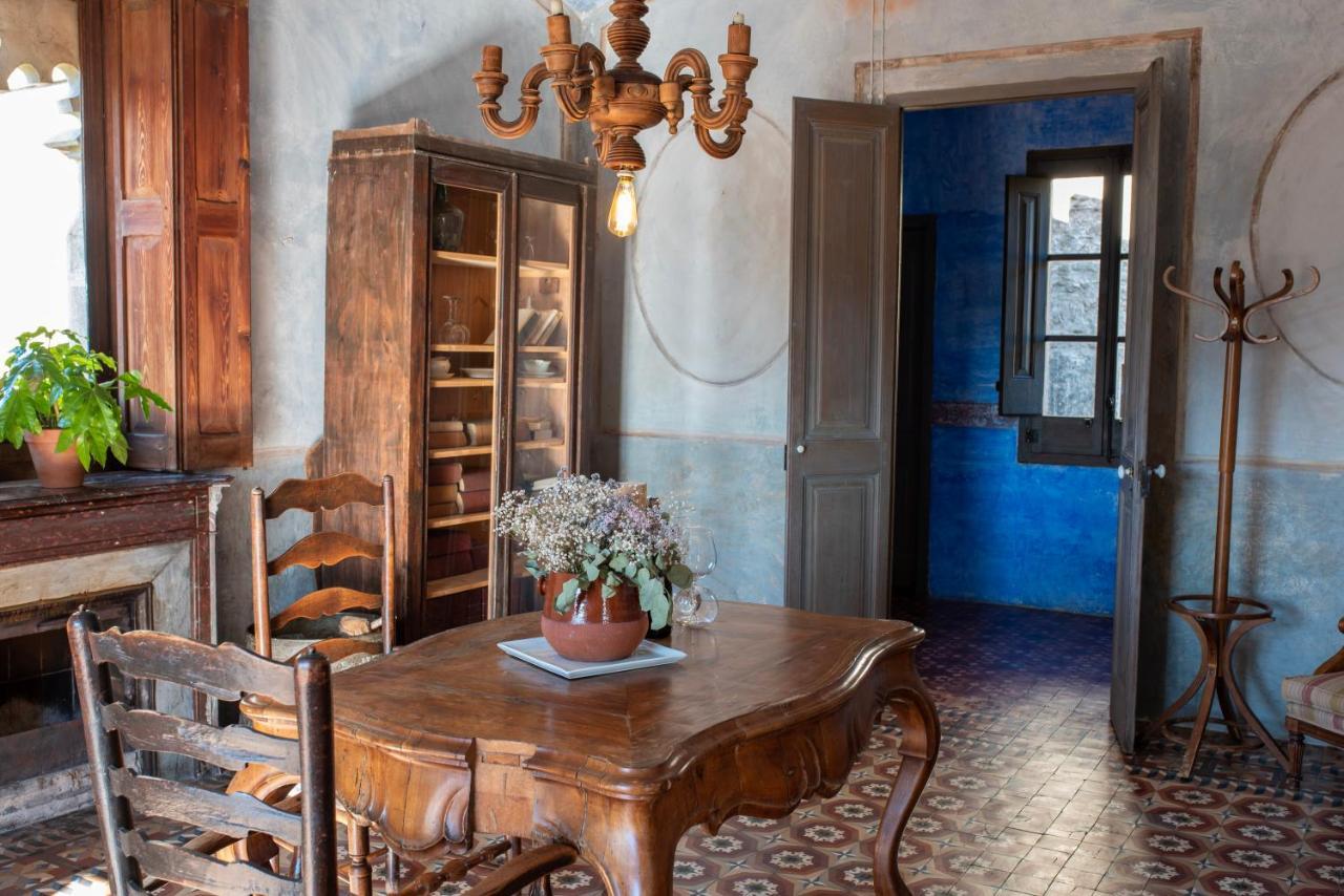 Ca N'Heras Guest House Canet de Adri Екстериор снимка