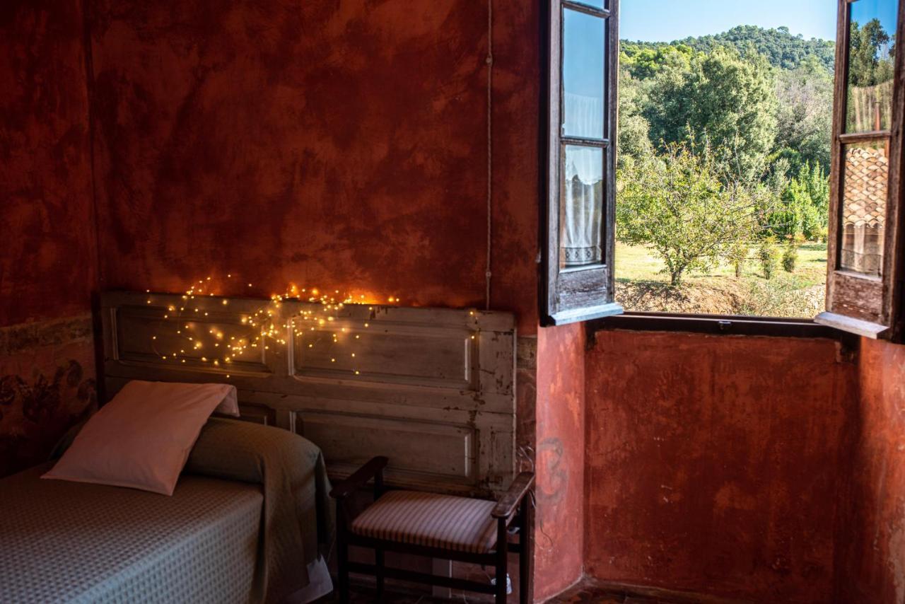 Ca N'Heras Guest House Canet de Adri Екстериор снимка